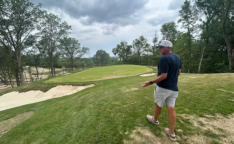 Scott Hoffman at 7th hole green