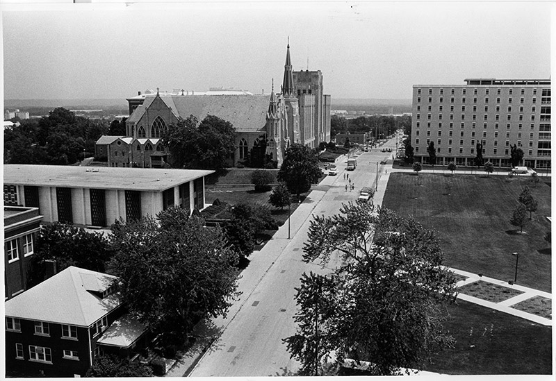 California street before the Mall.