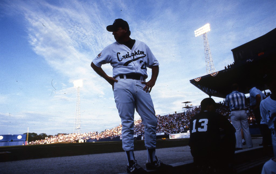 Coach Jim Hendry at the 1991 CWS 