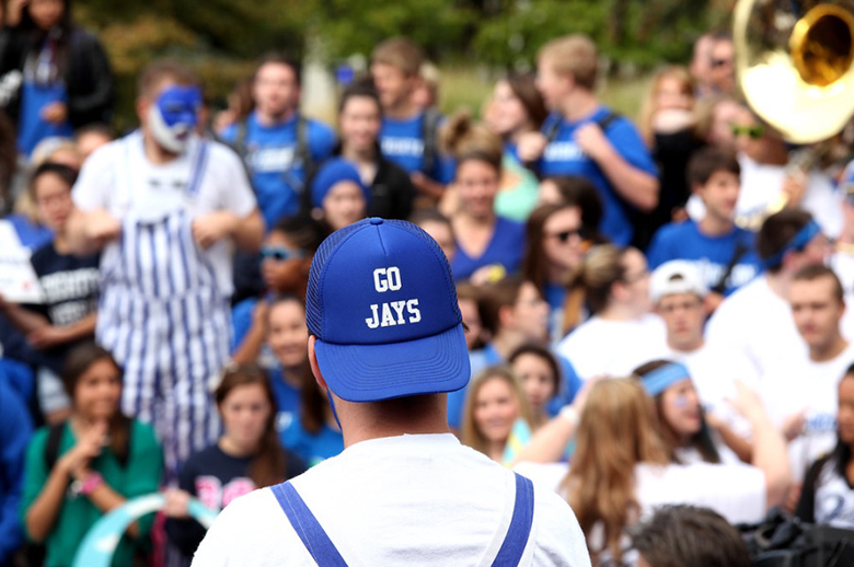 image from the 2012 Today Show shoot on Creighton campus with crowd image from the 2012 Today Show shoot on Creighton campus with crowd
