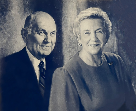A portrait of Mike and Josie Harper that hangs in the Harper Center. 