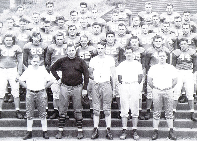 An image of the 1942 team