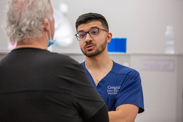 Yousef Ashour speaks with Terry Lanphier in the After-hours Clinic.