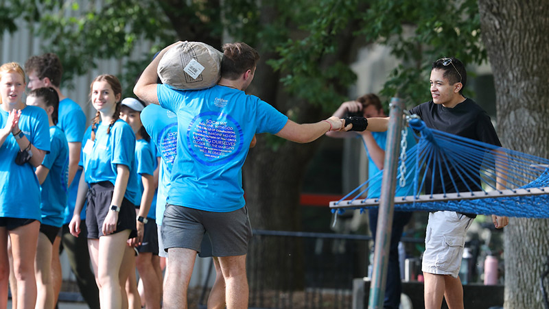 Students move in to the Creighton residence halls on Aug. 13, 2021.