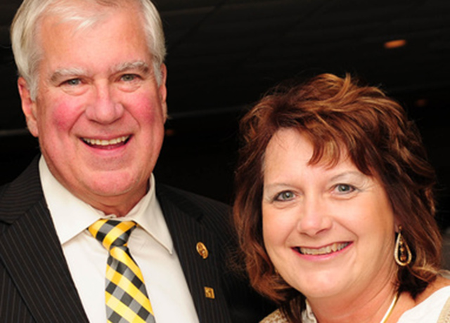 Bob and Cheryl &ldquo;Chery&rdquo; Greenwood