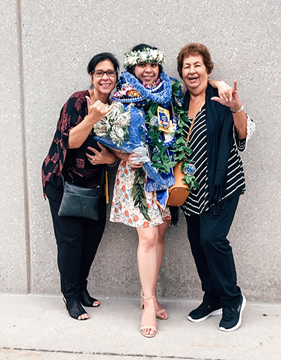 Ronni-Ann &ldquo;Ronni&rdquo; Ng, BS&rsquo;19, and her family.