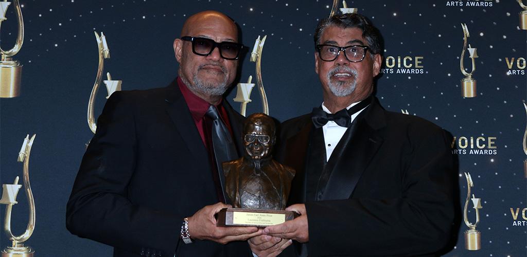 Alston with Fishburne and sculped award