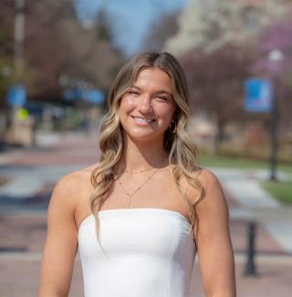 Ava Martin, scholarship recipient