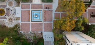 Overhead view of the fountain and the Mall.