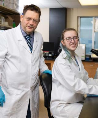 Steyger and Shehan working in Translational Hearing Center